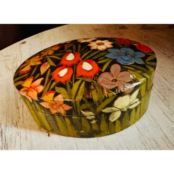 Vintage Kashmiri Paper Mache Trinket Box, Jewelry Box, Flower Box - Picture 10 of 10